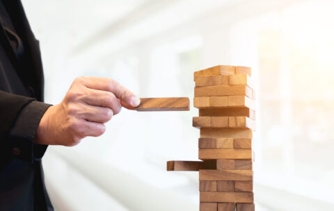 Planning, risk and strategy of project management in businessใ