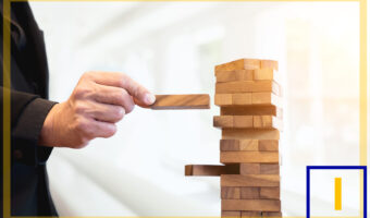 Planning, risk and strategy of project management in businessใ
